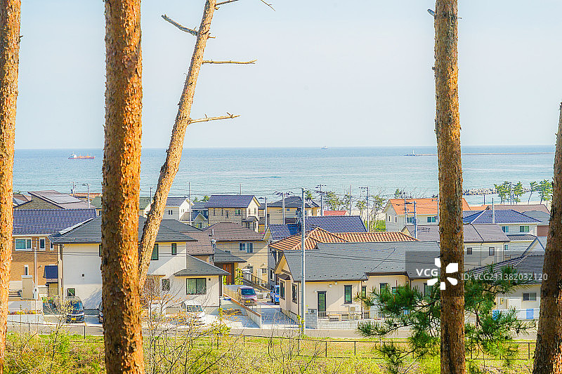 建筑映衬天空的海景图片素材