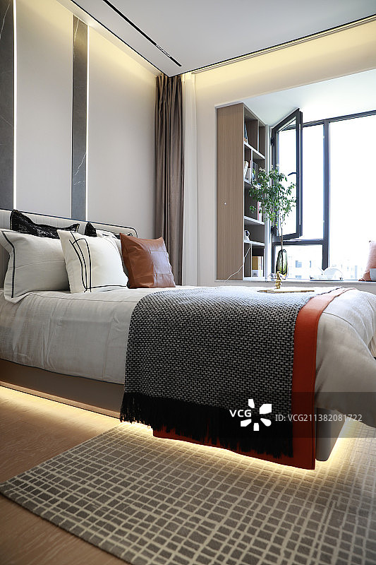 三室两厅两卫的现代奢华风格装饰的卧室图片素材