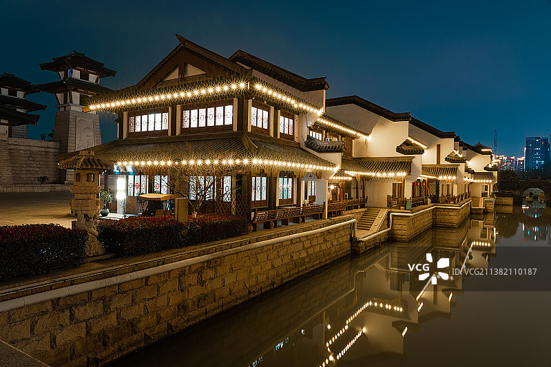 江苏常州市春秋淹城旅游区的傍晚时刻图片素材