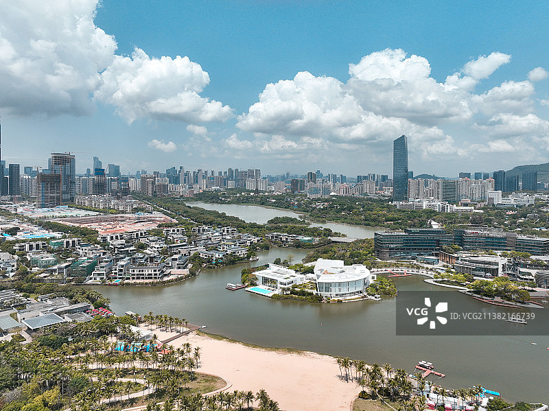 深圳欢乐海岸蓝天白云图片素材