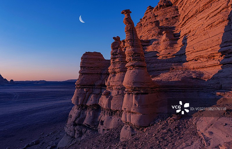 晨曦罗布泊图片素材