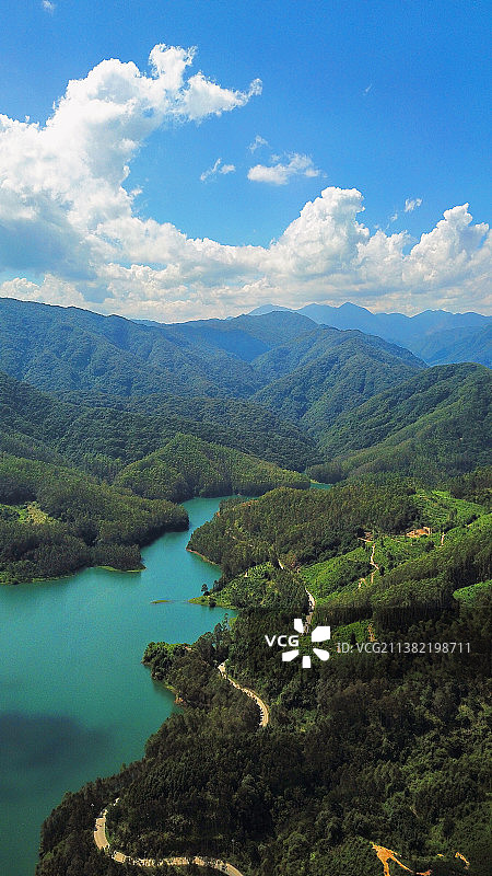 水库清湖荡万波，通灵仙岛布千螺图片素材