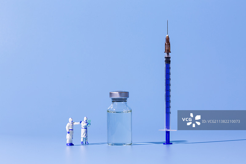 防疫，抗疫微缩场景，疫苗瓶，注射器图片素材