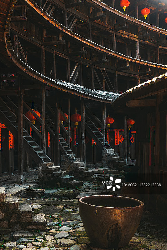 结构最特殊（72道楼梯）的圆土楼，福建省龙岩市永定初溪土楼群——集庆楼图片素材