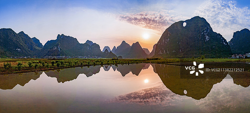 月亮山图片素材