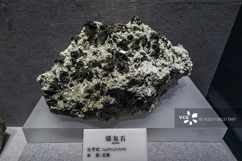 贵州地质博物馆奇石、矿石、矿物晶体 贵翠雕件图片素材