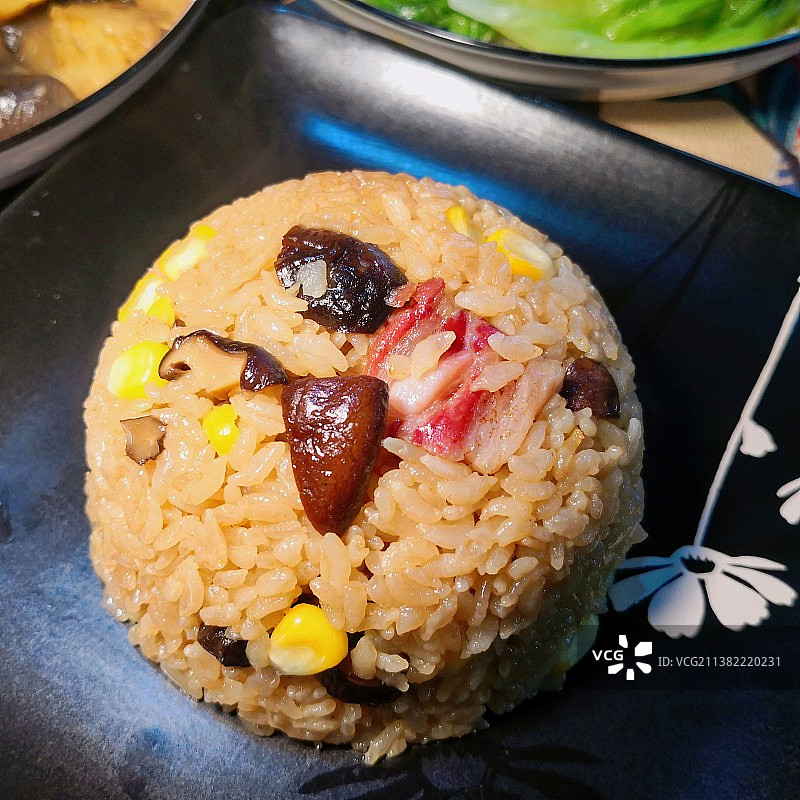 腊肉糯米拌饭图片素材