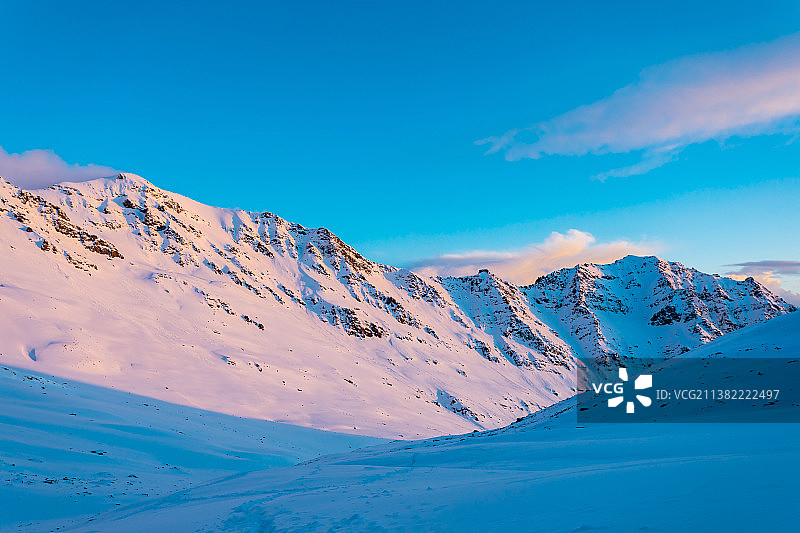 四川阿坝松潘岷山山脉图片素材