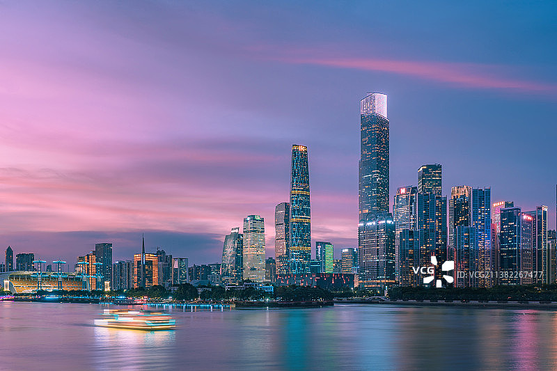 广东广州珠江新城日落夜景图片素材
