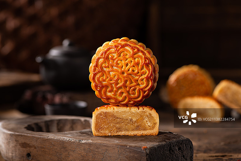 椰蓉月饼图片素材