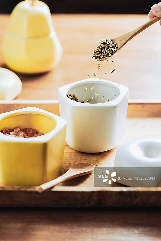 调料及陶瓷调料罐图片素材