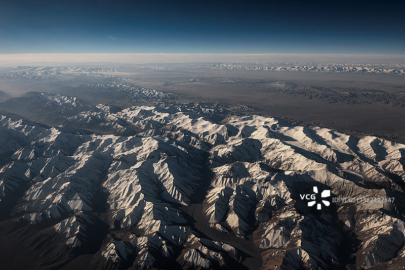 高空拍摄祁连山，犹如外星球图片素材
