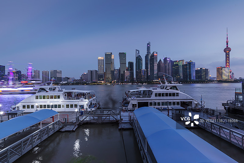 黄浦江轮渡图片素材