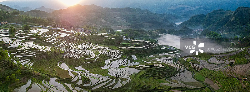 重庆酉阳花田梯田图片素材