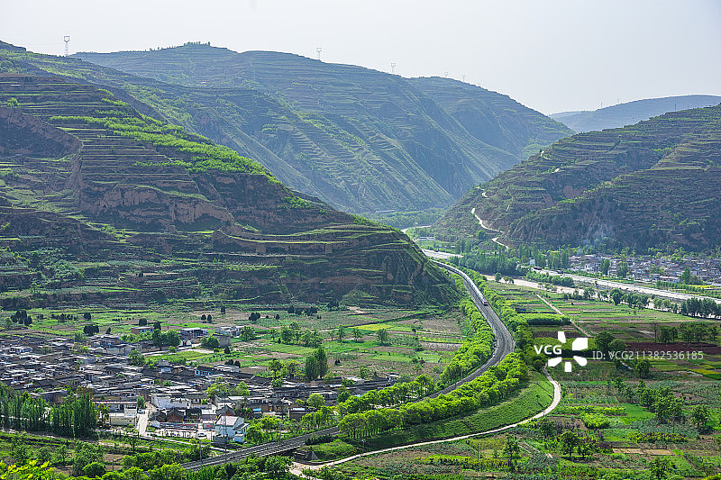 甘肃省天水市-卦台山图片素材