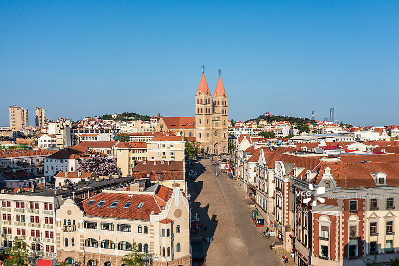 青岛天主教堂航拍图片素材