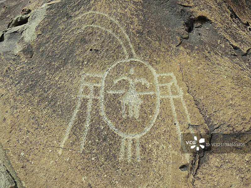 贺兰山西夏时期的岩画及文字图片素材