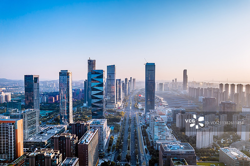 中国江苏河西CBD城市天际线航拍黄昏风光图片素材