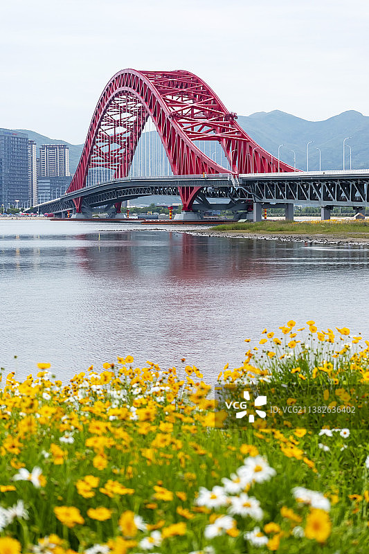 浙江宁波北仑春晓梅山红桥图片素材