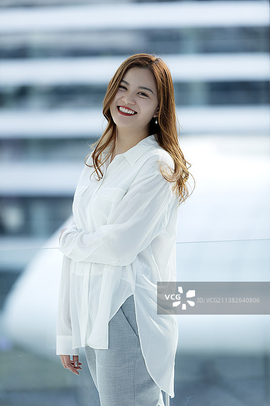 优雅的商务女士图片素材