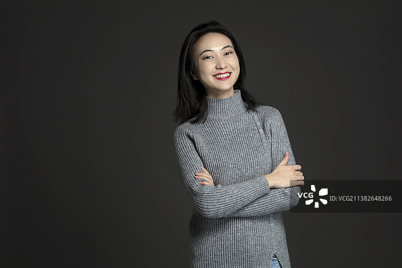 优雅的年轻女士图片素材