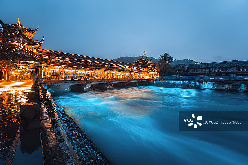 都江堰南桥图片素材