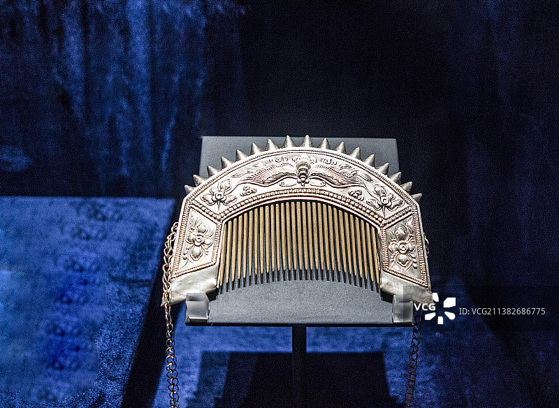 中国贵州各民族银饰图片素材