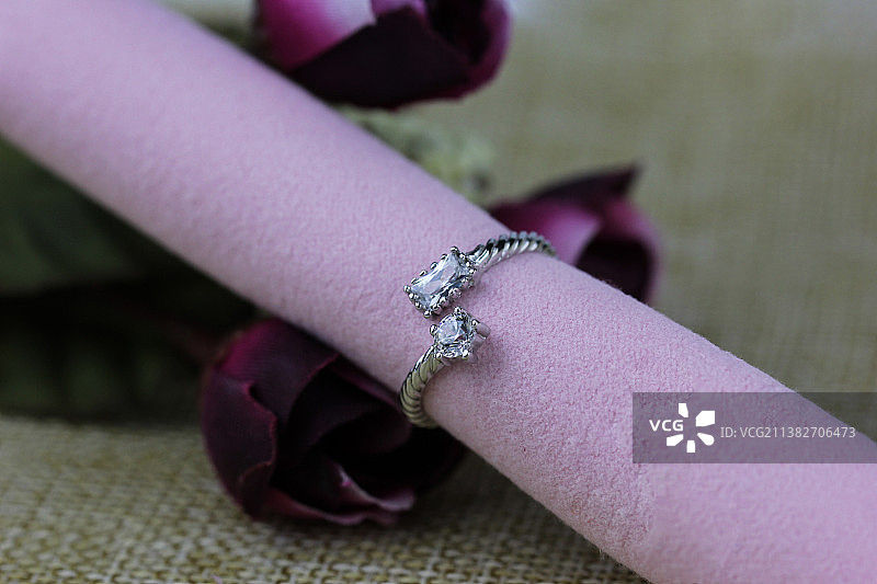 时尚戒指,男戒,女戒指,S925银,珠宝首饰,银饰品,概念,相伴,个性,高雅,时尚,银饰,首饰,家庭图片素材