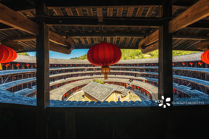 结构最特殊（72道楼梯）的圆土楼，福建省龙岩市永定初溪土楼群——集庆楼图片素材