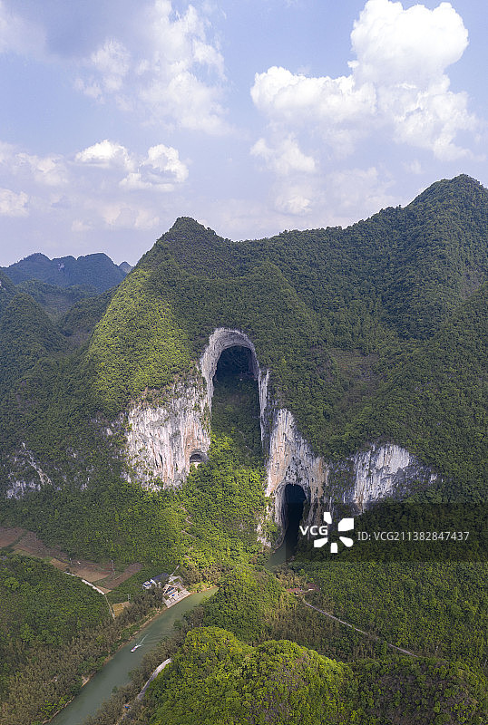 贵州安顺格凸河景区喀斯特溶洞河流自然风光图片素材