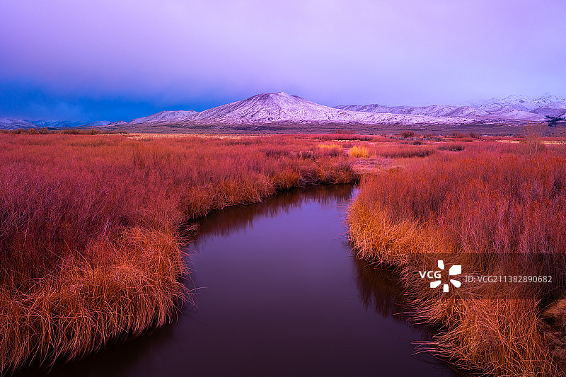 秋季茵约县湖光山色风光（美国加利福尼亚州）图片素材