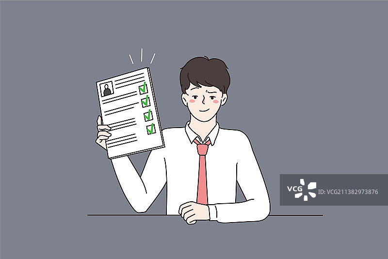 自信的男求职者展示完美的简历图片素材