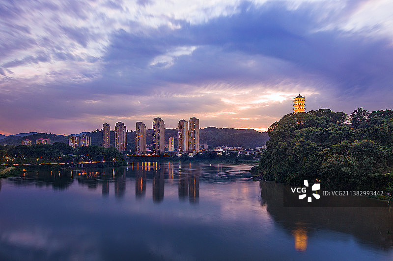 福建三明永安北塔夜色图片素材