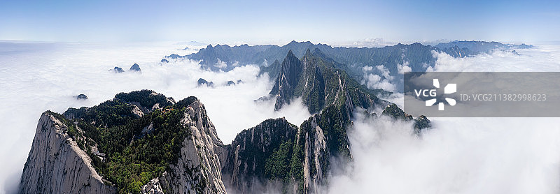 西岳华山山顶云海全景图片素材