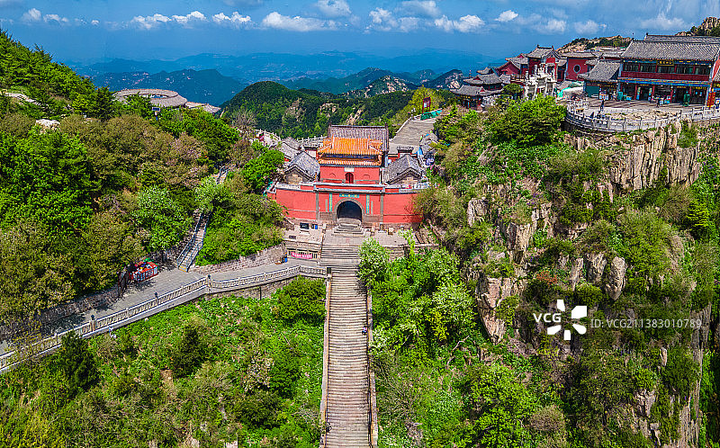 泰山南天门十八盘图片素材