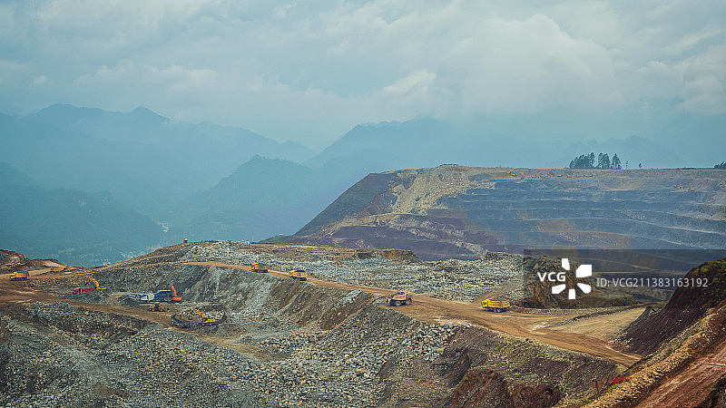 云南省兰坪金顶铅锌矿厂风光图片素材