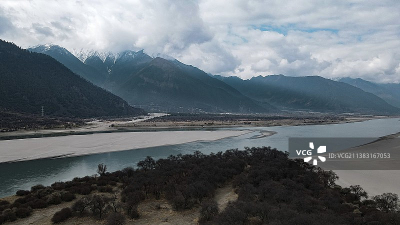 雅鲁藏布江大峡谷图片素材