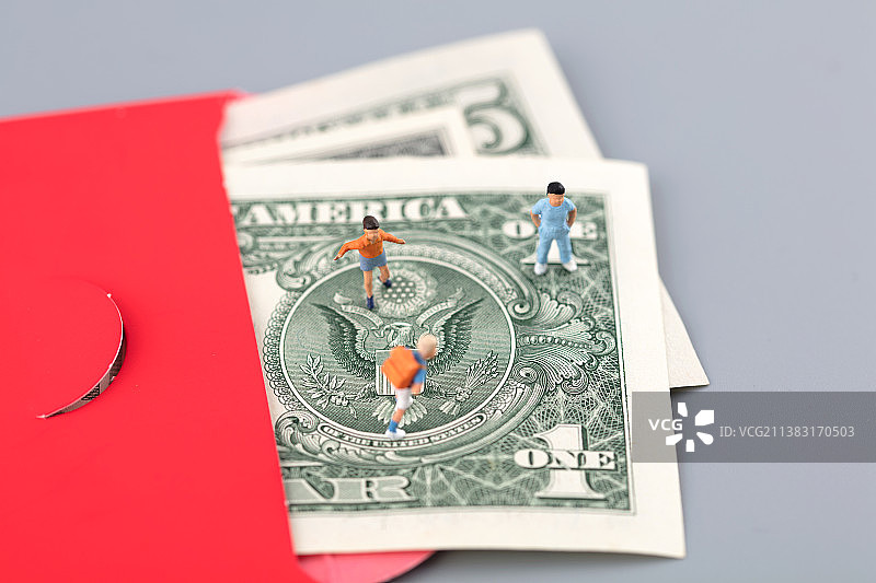 微缩创意给孩子的红包钱图片素材