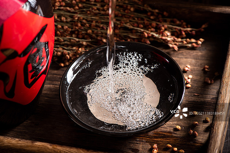 白酒喝酒图片素材