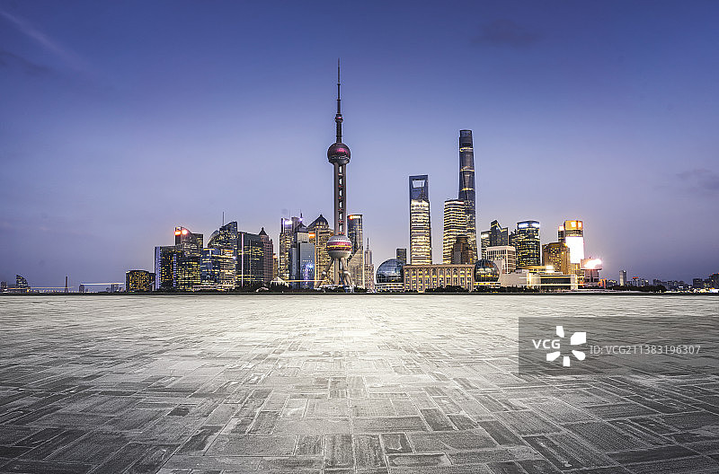 都市风光，建筑，广场，汽车广告背景图，地面，建筑外部，金融，都市风景，上海，金融中心，外滩，东方明珠图片素材