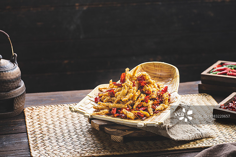 香辣酥肉 青椒肉片 炸鸡排 锅巴肉片 鸭血 粉蒸排骨 红糖凉糕图片素材