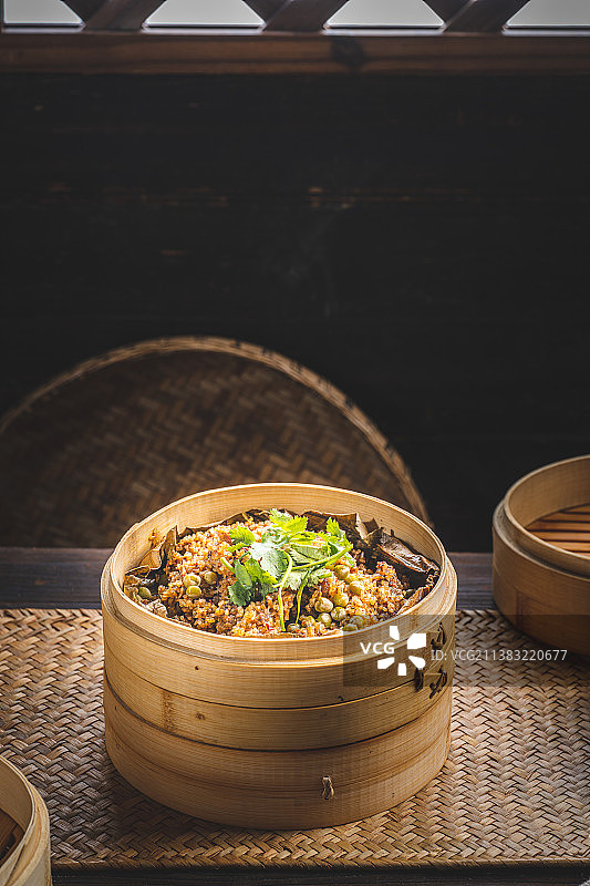 香辣酥肉 青椒肉片 炸鸡排 锅巴肉片 鸭血 粉蒸排骨 红糖凉糕图片素材