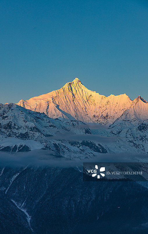 梅里雪山图片素材