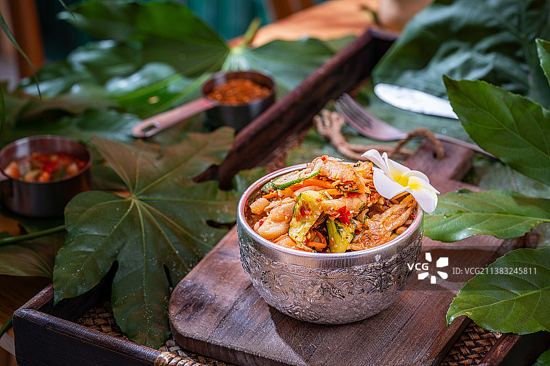 东南亚菜 傣家菜 少数民族美食 云南菜 云南美食 森林图片素材