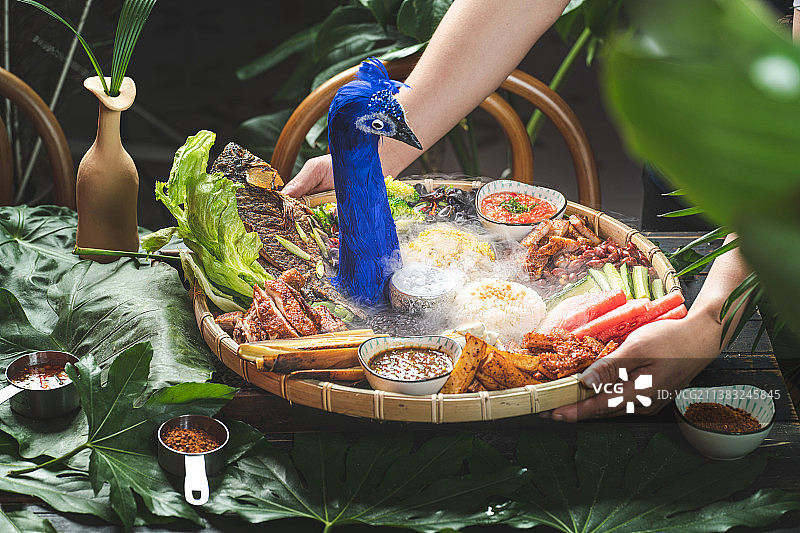 东南亚菜 傣家菜 少数民族美食 云南菜 云南美食 森林图片素材