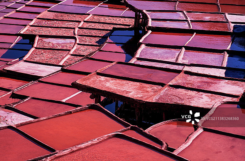 西藏芒康千年古盐井图片素材