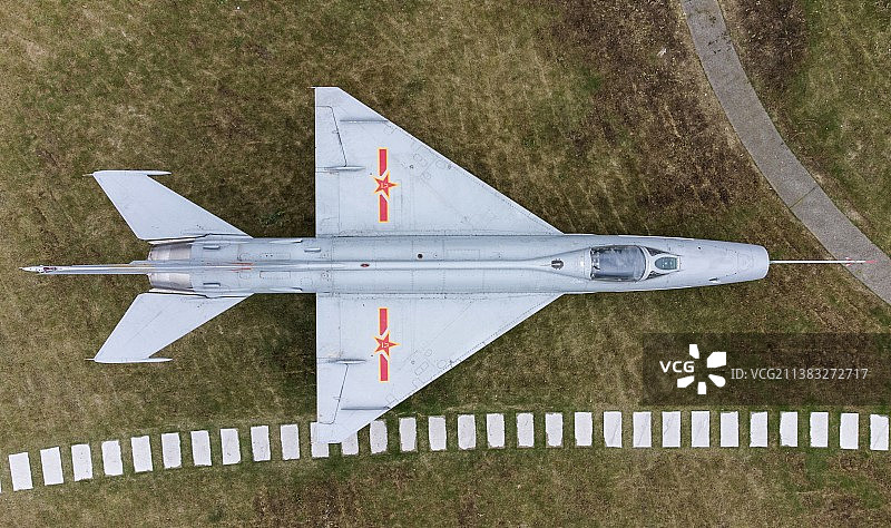航拍成都航空博物馆陈列的退役空军飞机图片素材
