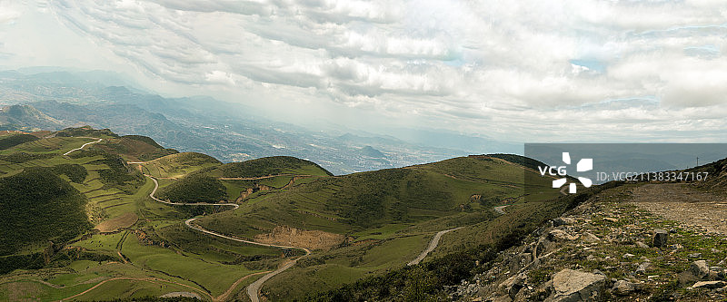 高原盘山路图片素材