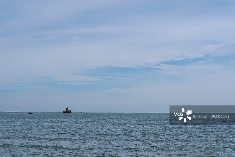 海中巨石图片素材