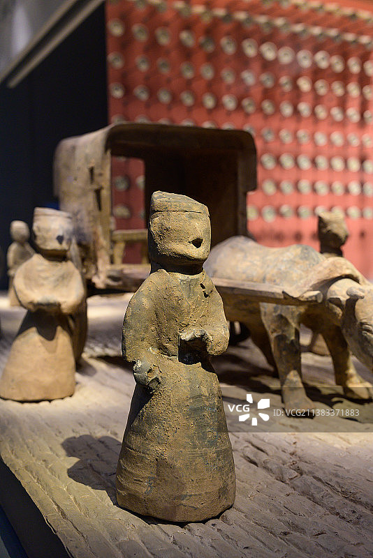 南京六朝博物馆位于原六朝建康城遗址，左邻右里分别是总统府和梅园新村纪念馆图片素材